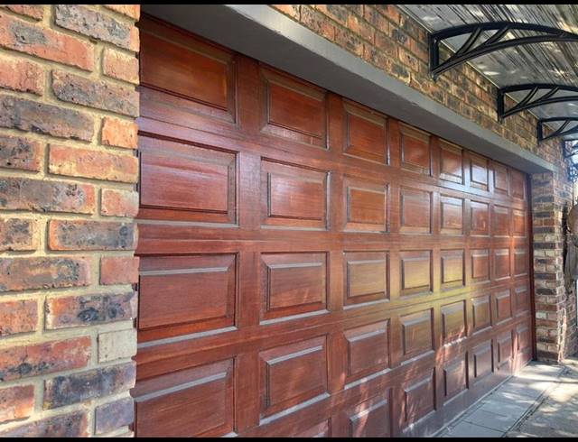 4 BEDROOM HOUSE FOR SALE IN VANDERBIJLPARK SE 4
